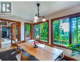 Kitchen - 1055 Spider Lake Rd, Qualicum Beach, BC V9K2L7 Photo 18