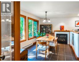 Living room - 1055 Spider Lake Rd, Qualicum Beach, BC V9K2L7 Photo 19