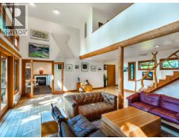 Dining room - 1055 Spider Lake Rd, Qualicum Beach, BC V9K2L7 Photo 17