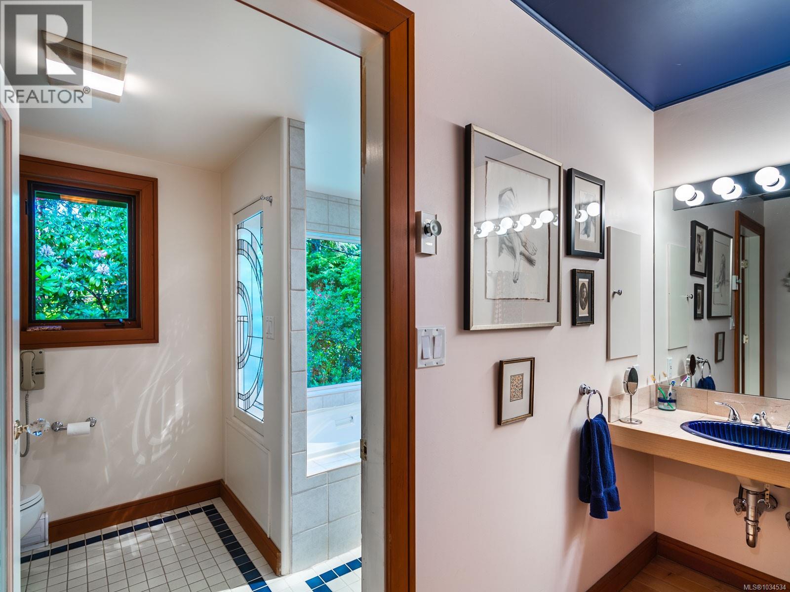 1055 Spider Lake Rd - 29