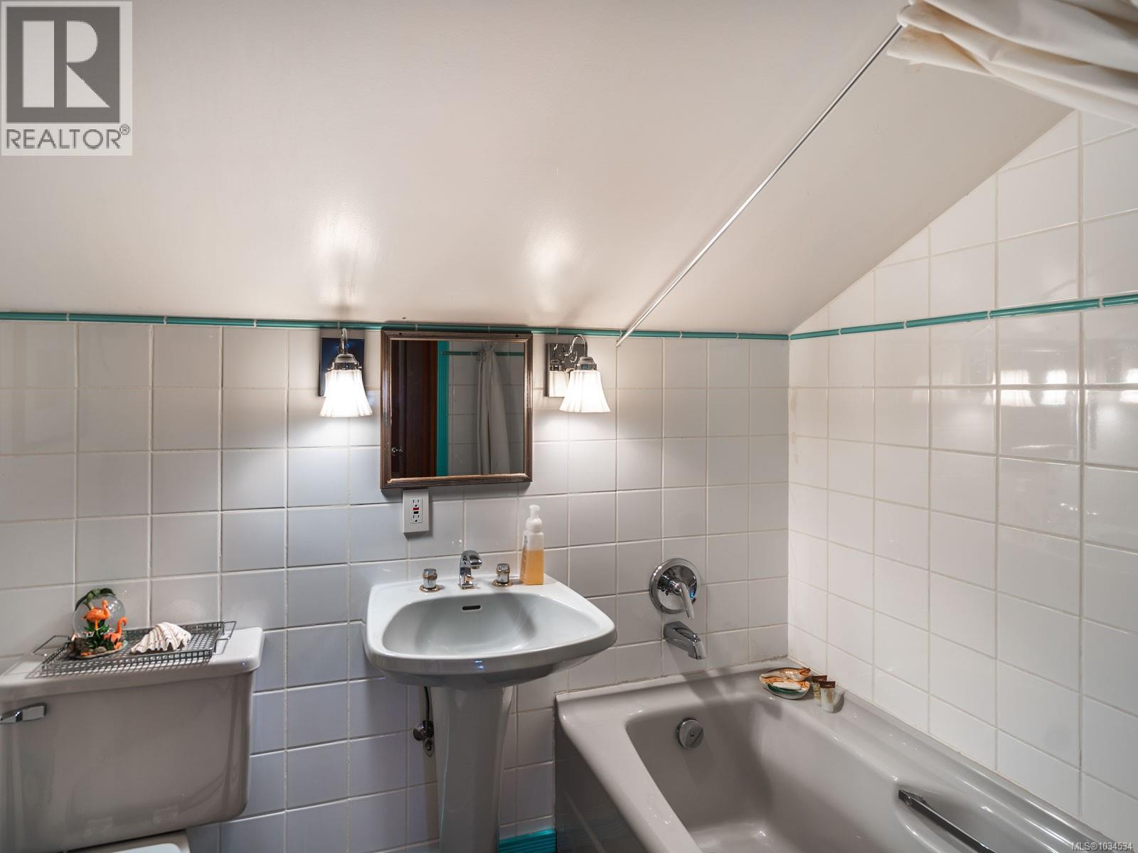 1055 Spider Lake Rd - 36