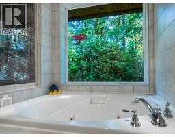1055 Spider Lake Rd, Qualicum Beach, BC V9K2L7 Photo 33