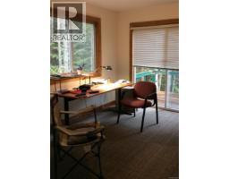 1055 Spider Lake Rd, Qualicum Beach, BC V9K2L7 Photo 59