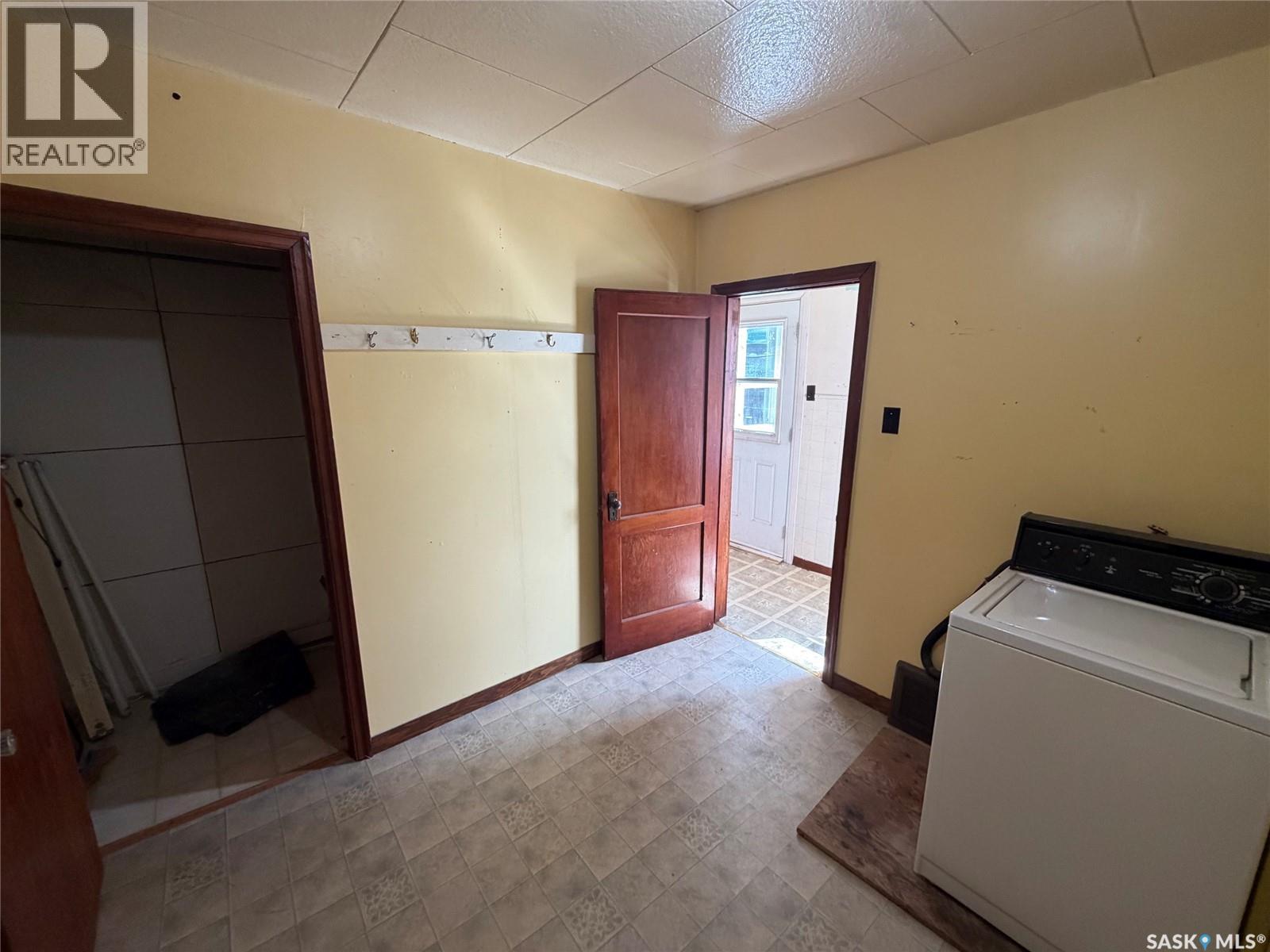 639 Albert STREET - 7