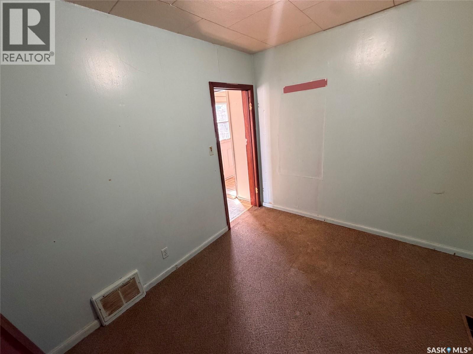 639 Albert STREET - 8