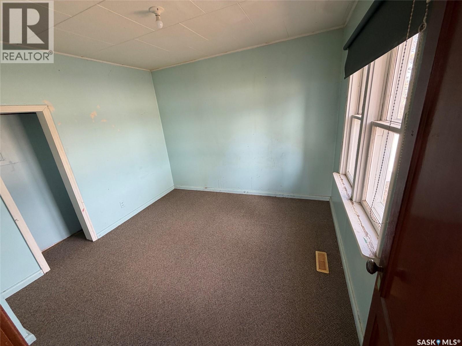 639 Albert STREET - 9