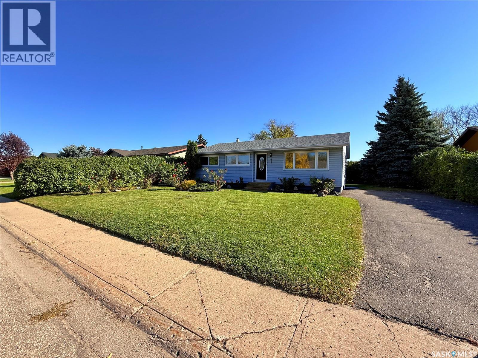 805 Stanley STREET - 1