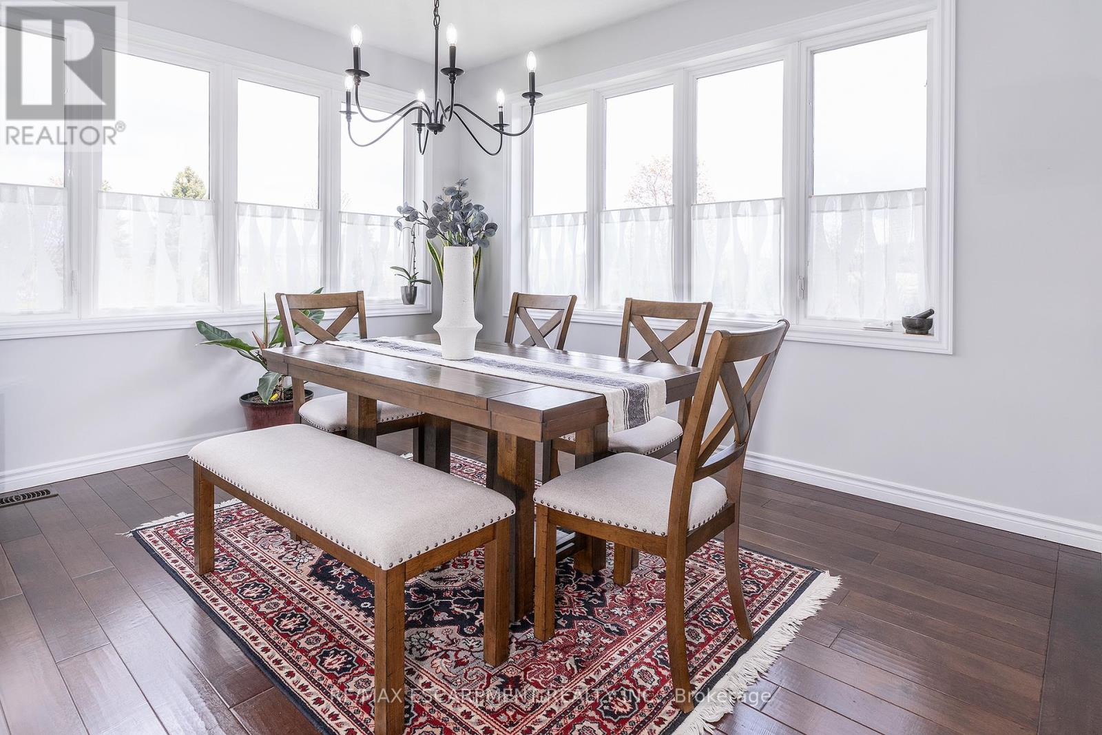 6 MACNEIL COURT - 11