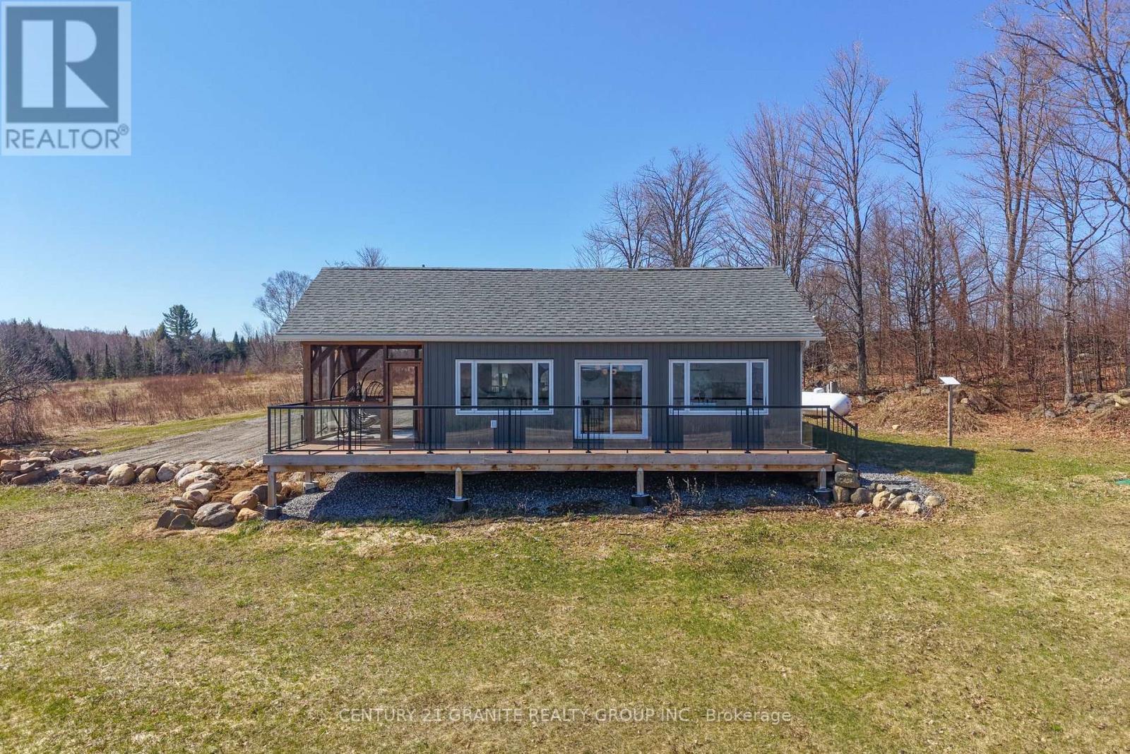 824 EAST ROAD LOOP - 33