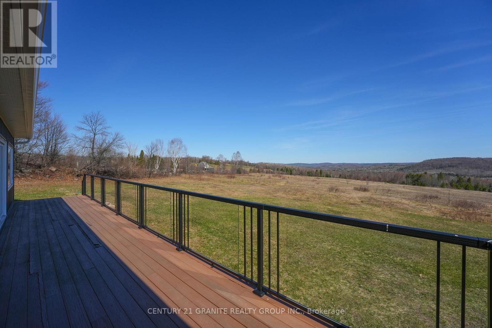 824 EAST ROAD LOOP - 41