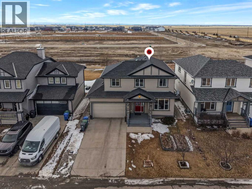 156 Bishop Crescent NW - Image 2