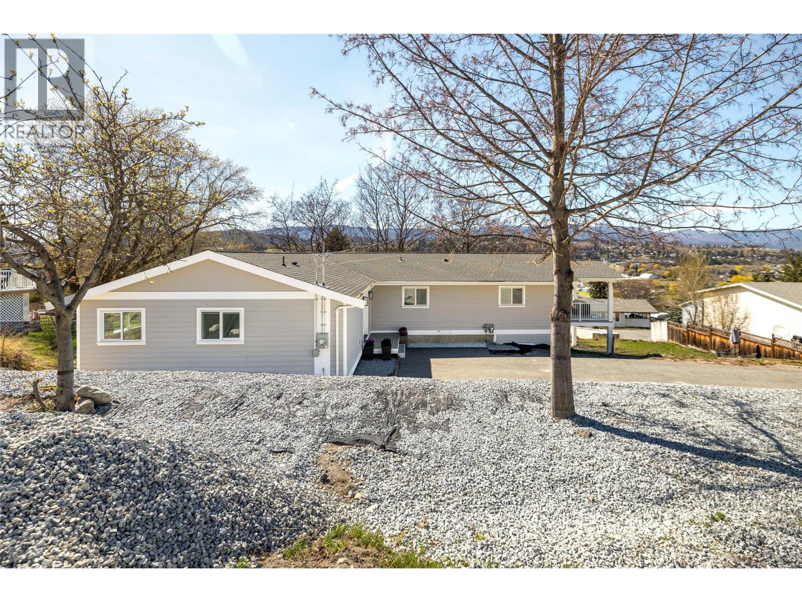 10942 Russell Road, Lake Country