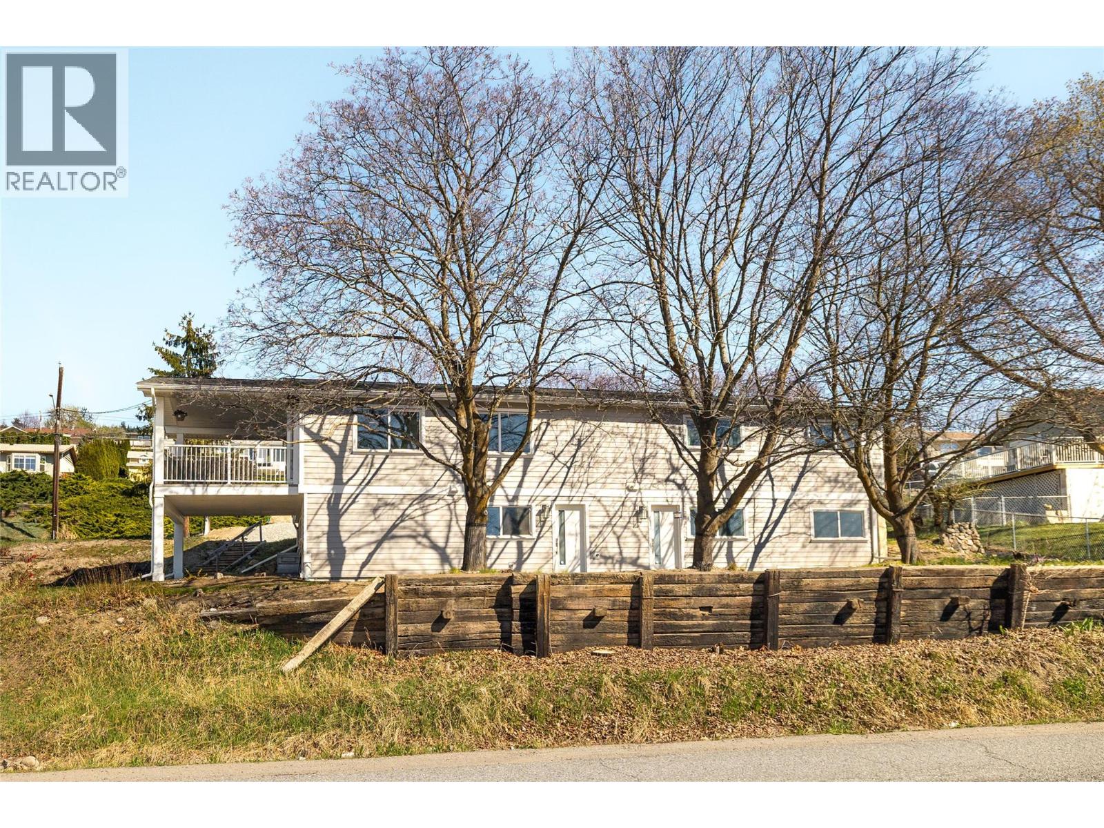 10942 Russell Road, Lake Country