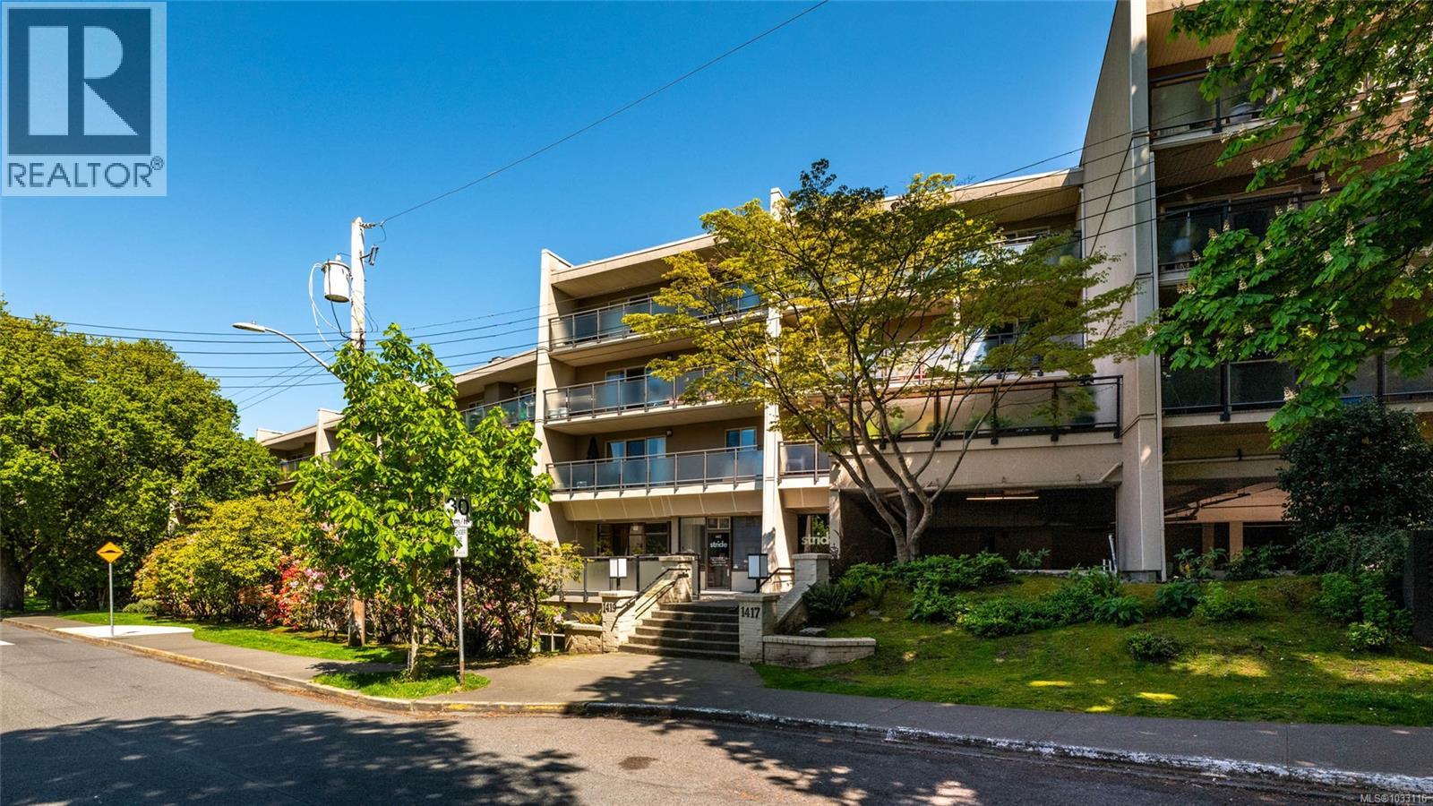 #205 1419 Stadacona Ave - 2