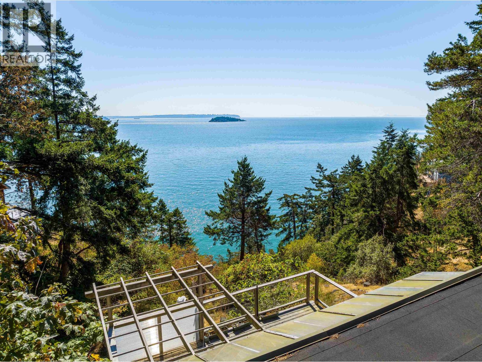 341 ROBINSON ROAD, Bowen Island