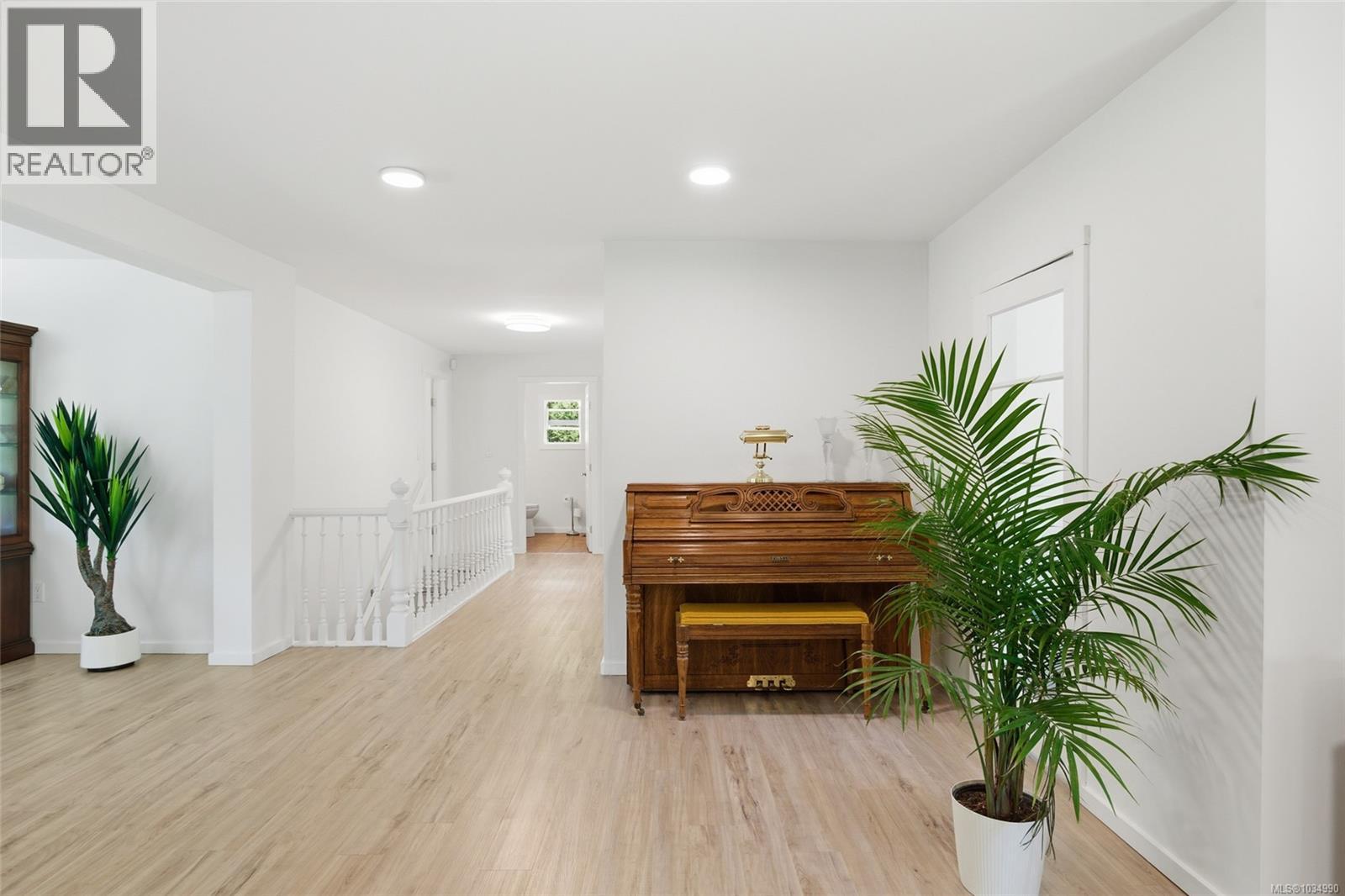 8445 Meshers Rd - 10