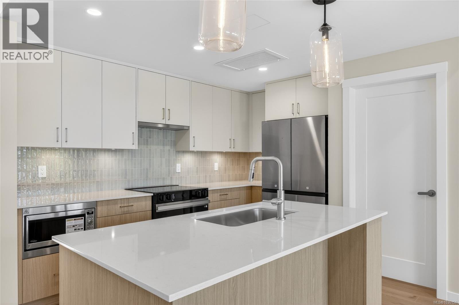 #6 152 Marina View Dr - 12