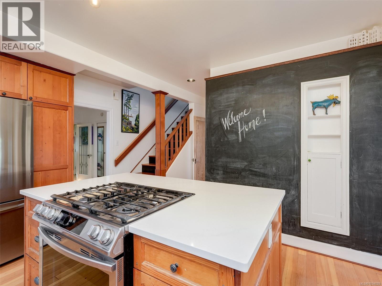 4426 Tyndall Ave - 13