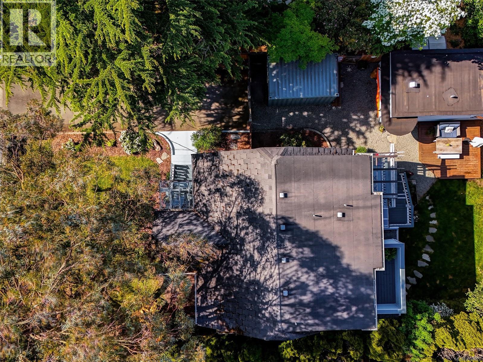 4426 Tyndall Ave - 49
