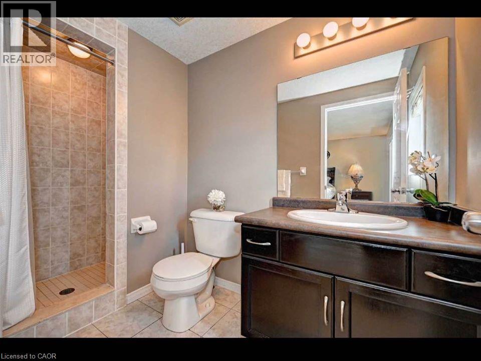 130 UPPER MERCER Street, Waterloo, Ontario, N2A4N2 — Photo 6