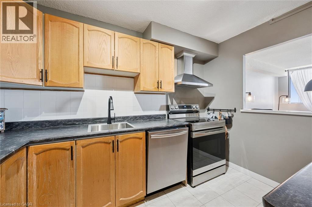375 KING Street N Unit# 1406, Waterloo, Ontario, N2J4L6 — Photo 9
