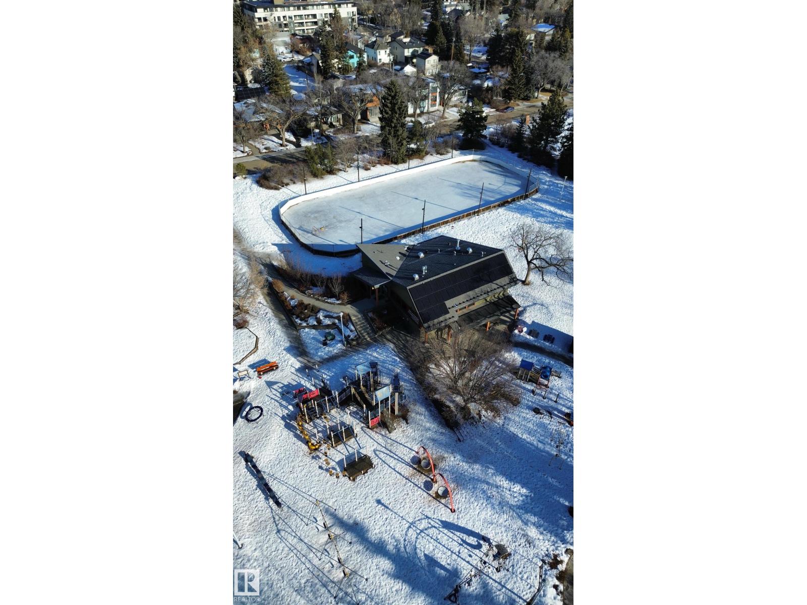 11507 72 AV NW - 17
