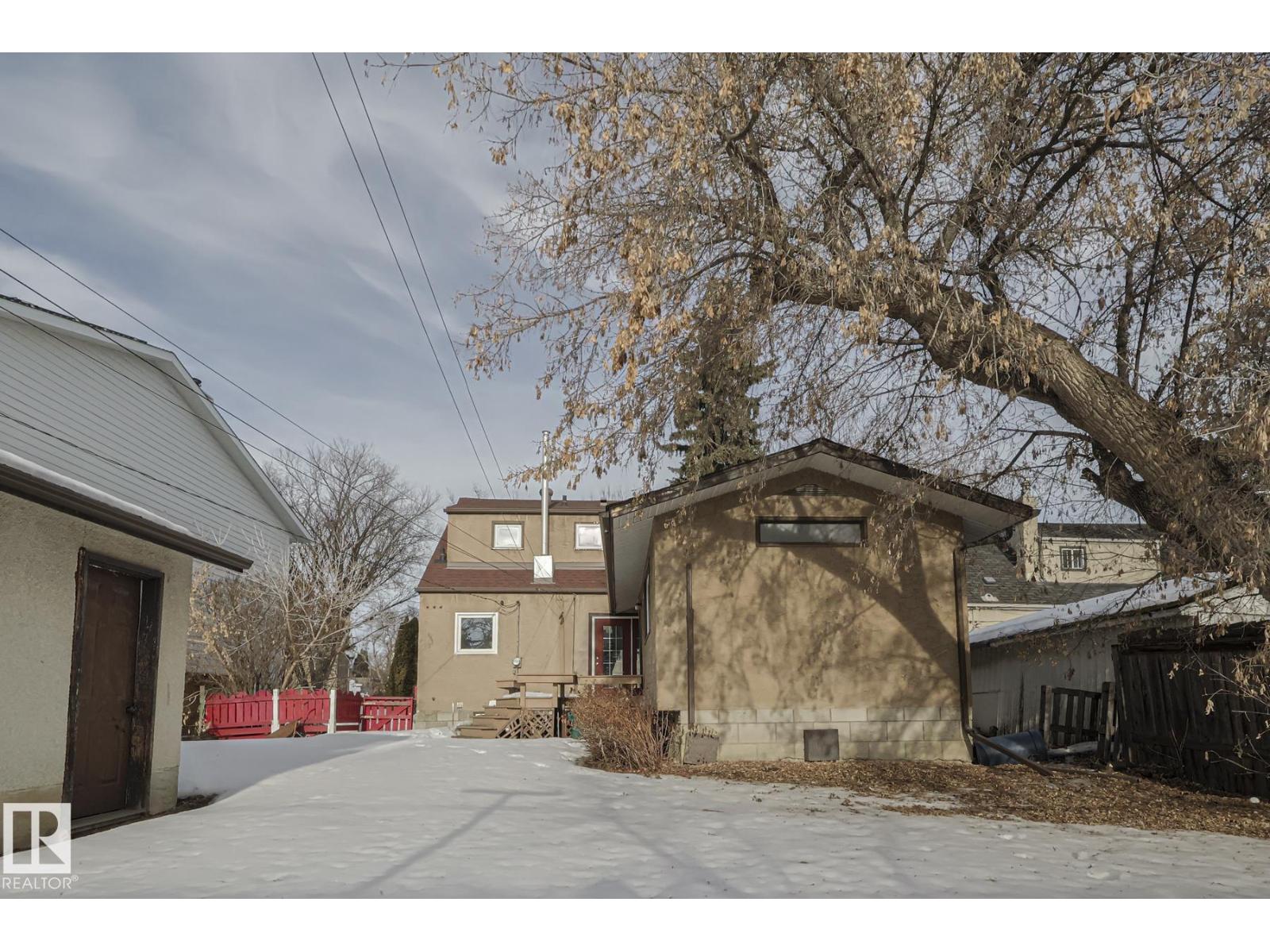 11507 72 AV NW - 22
