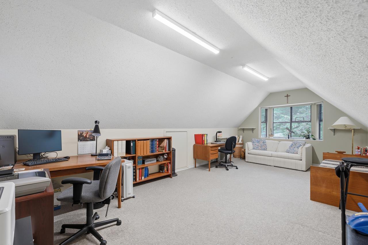 3 Bed, 3 Bath House for Sale in Surrey – 1987 144 STREET, Surrey – MLS# R3120975 - Image 28