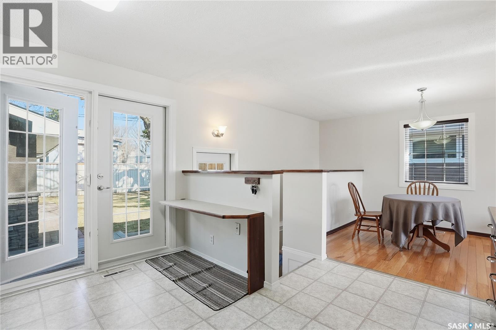2 Hardy CRESCENT - 15