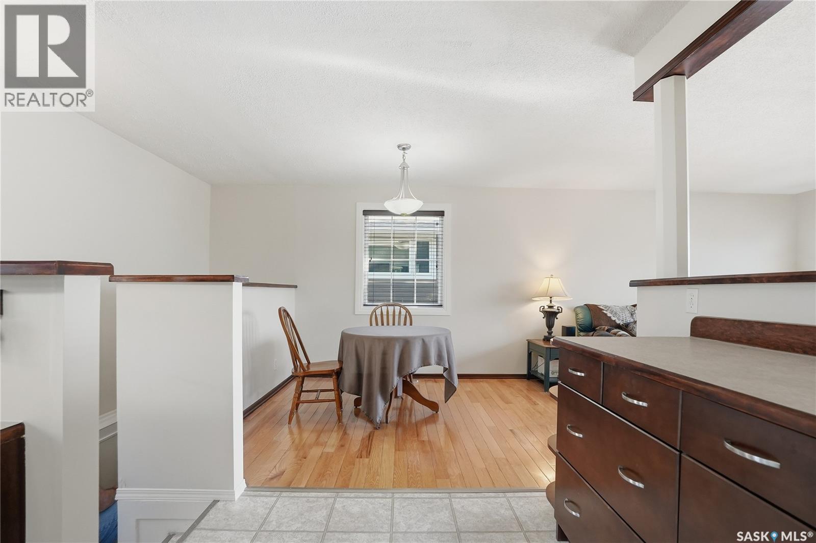 2 Hardy CRESCENT - 16