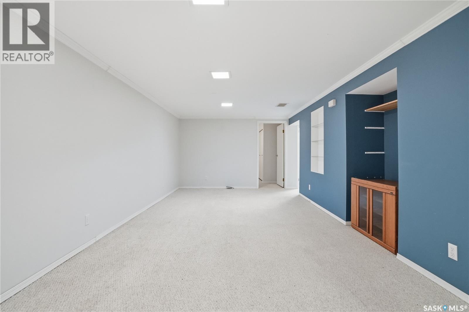 2 Hardy CRESCENT - 27