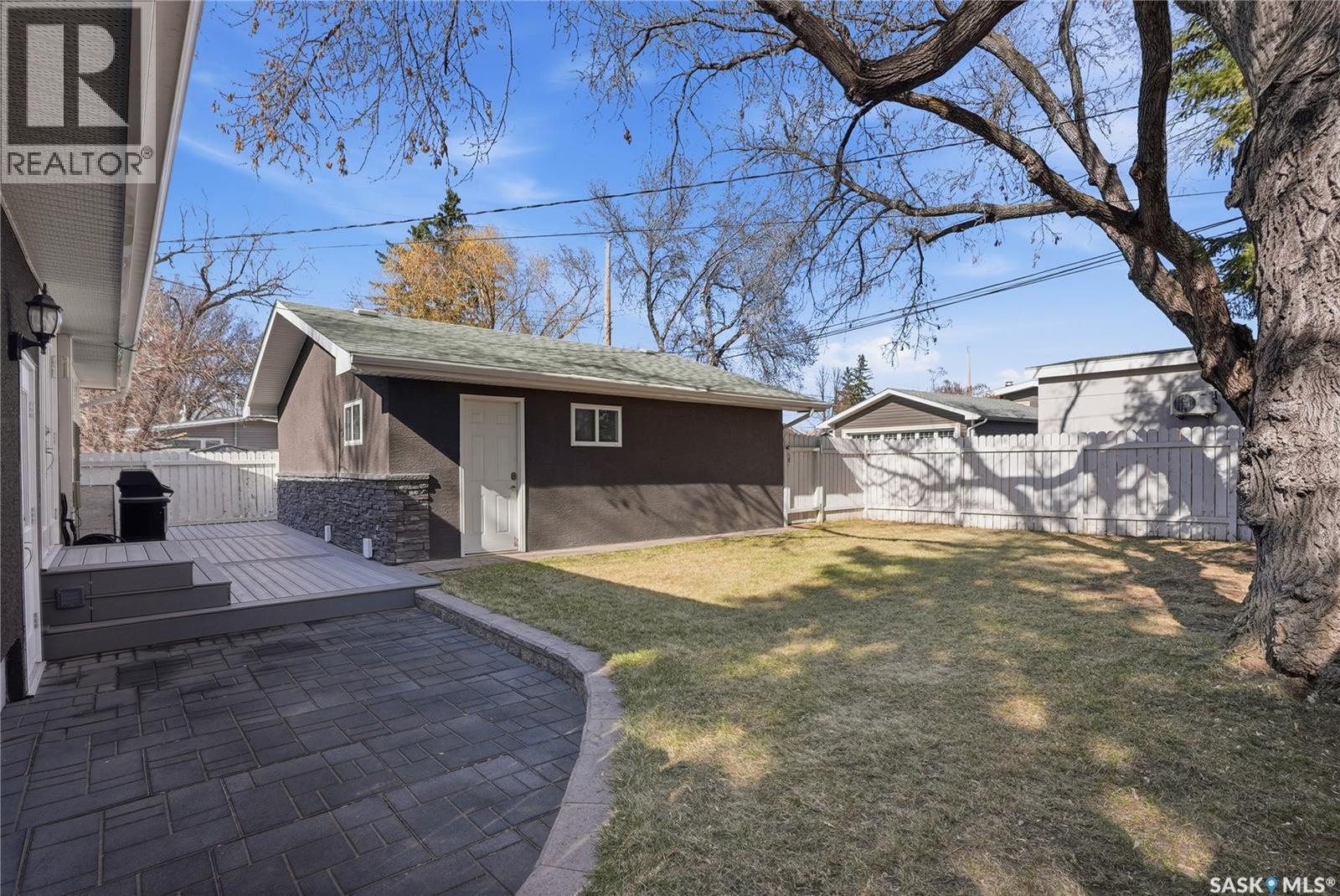 2 Hardy CRESCENT - 43