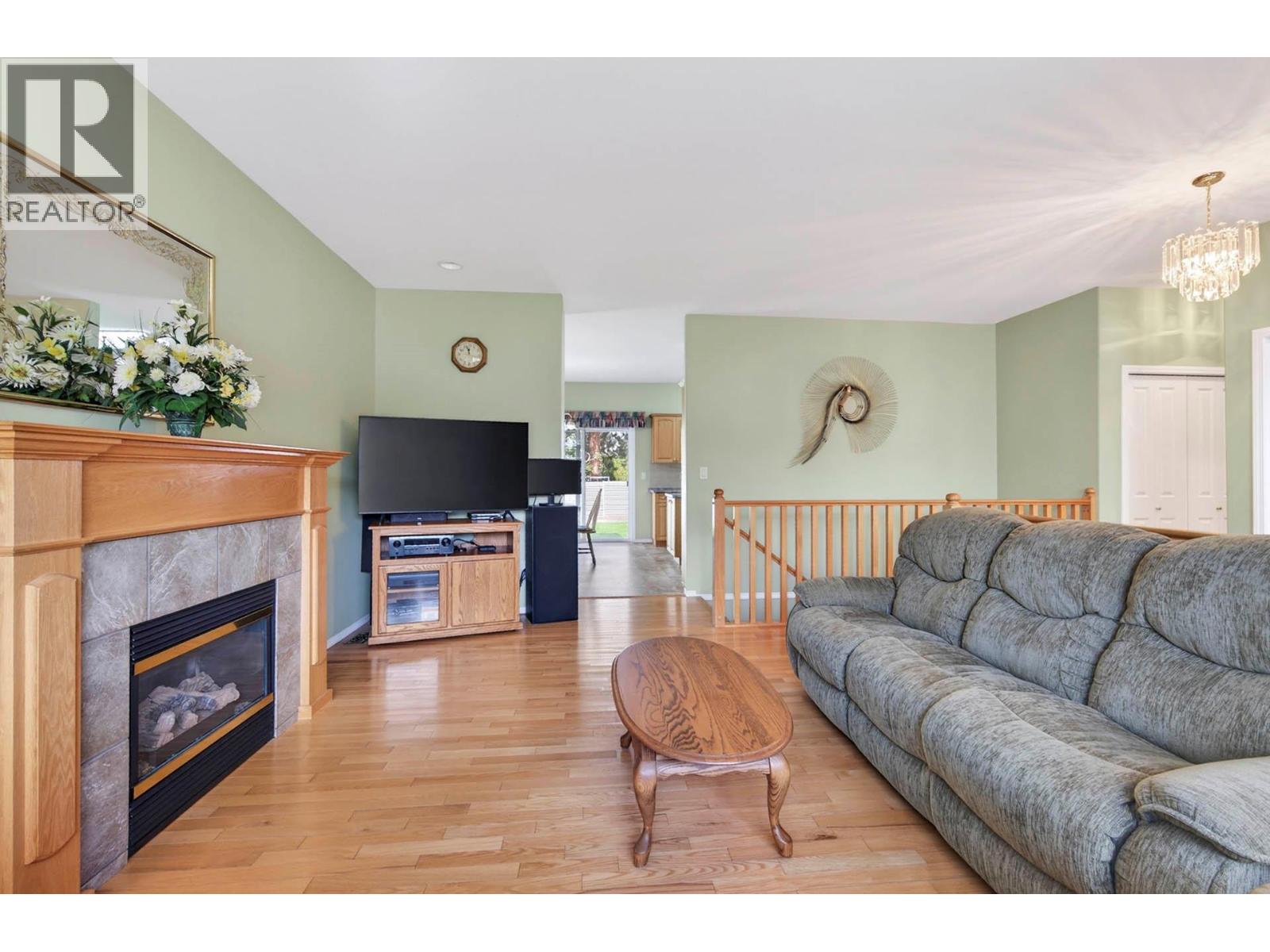 626 COOPER Place - 6