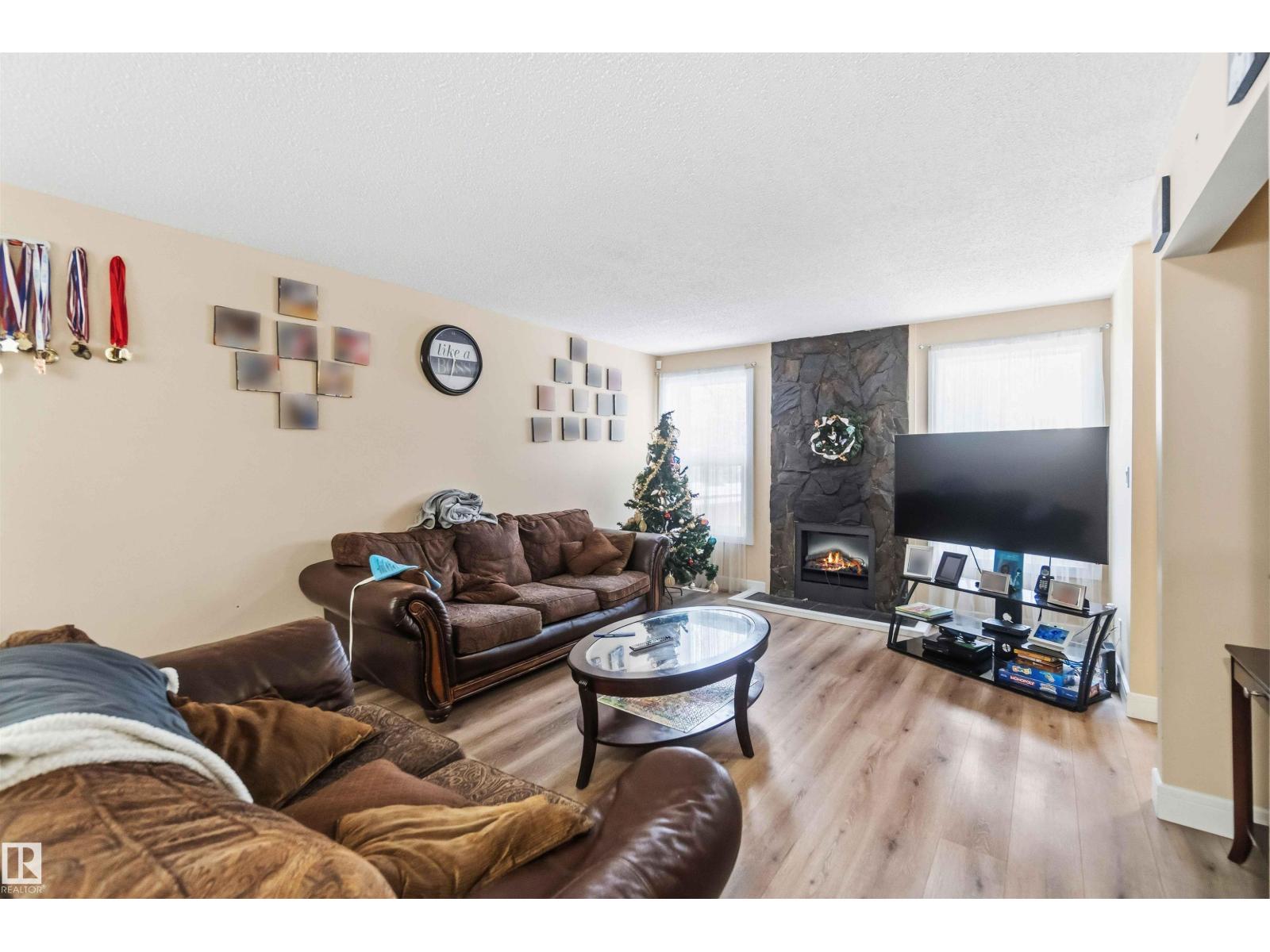 17118 108 ST NW - 9