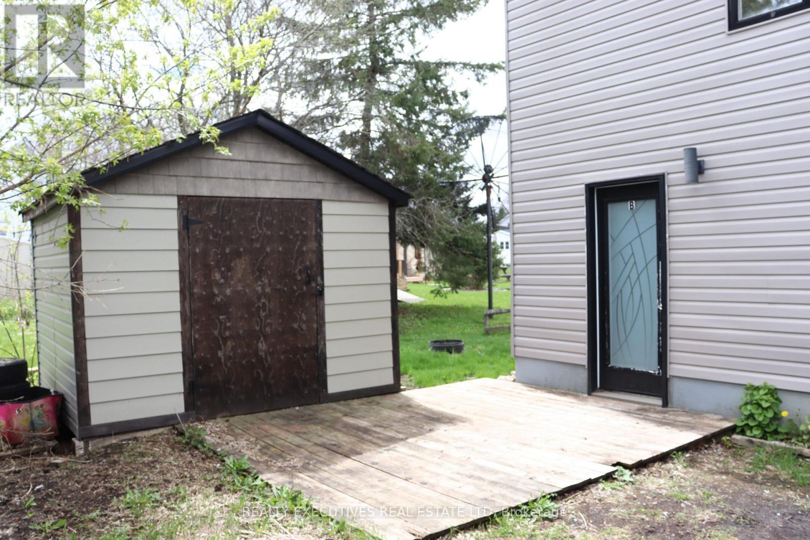 18 MILL STREET - 23