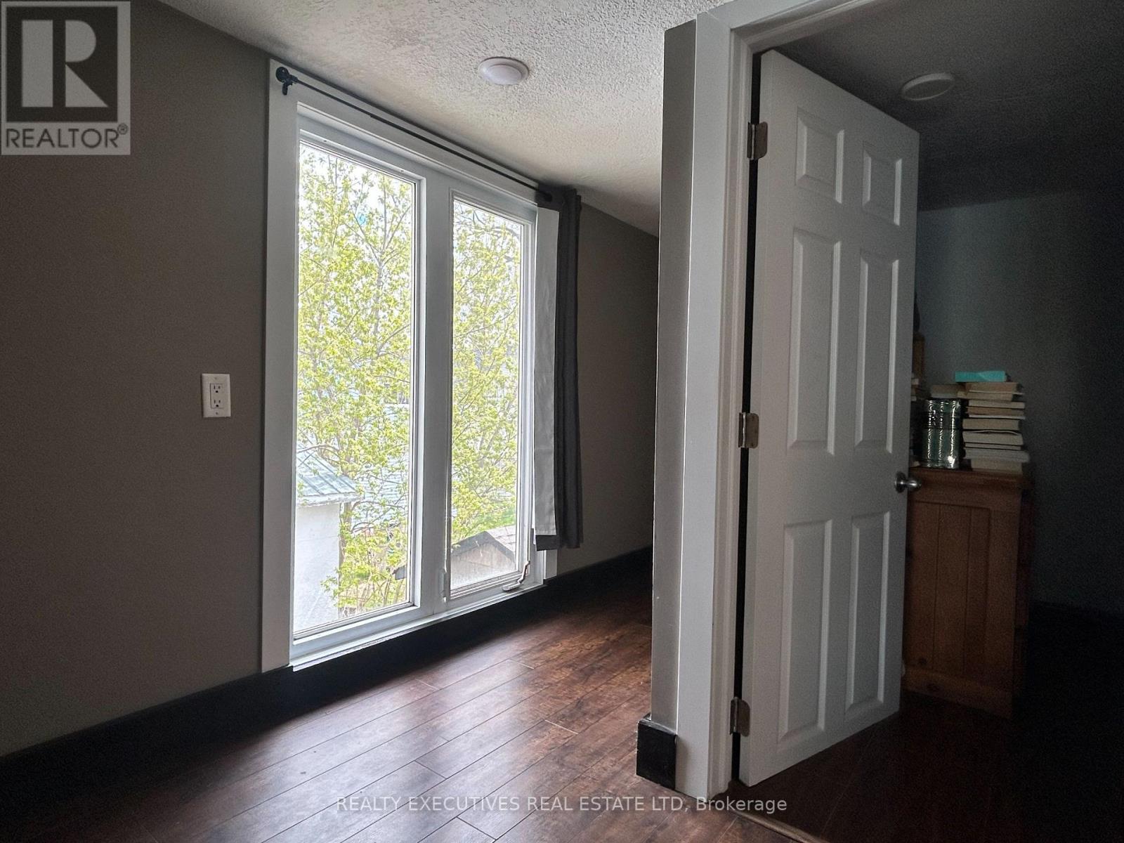 18 MILL STREET - 13