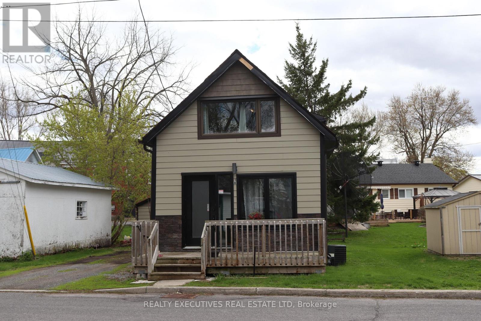 18 MILL STREET - 3