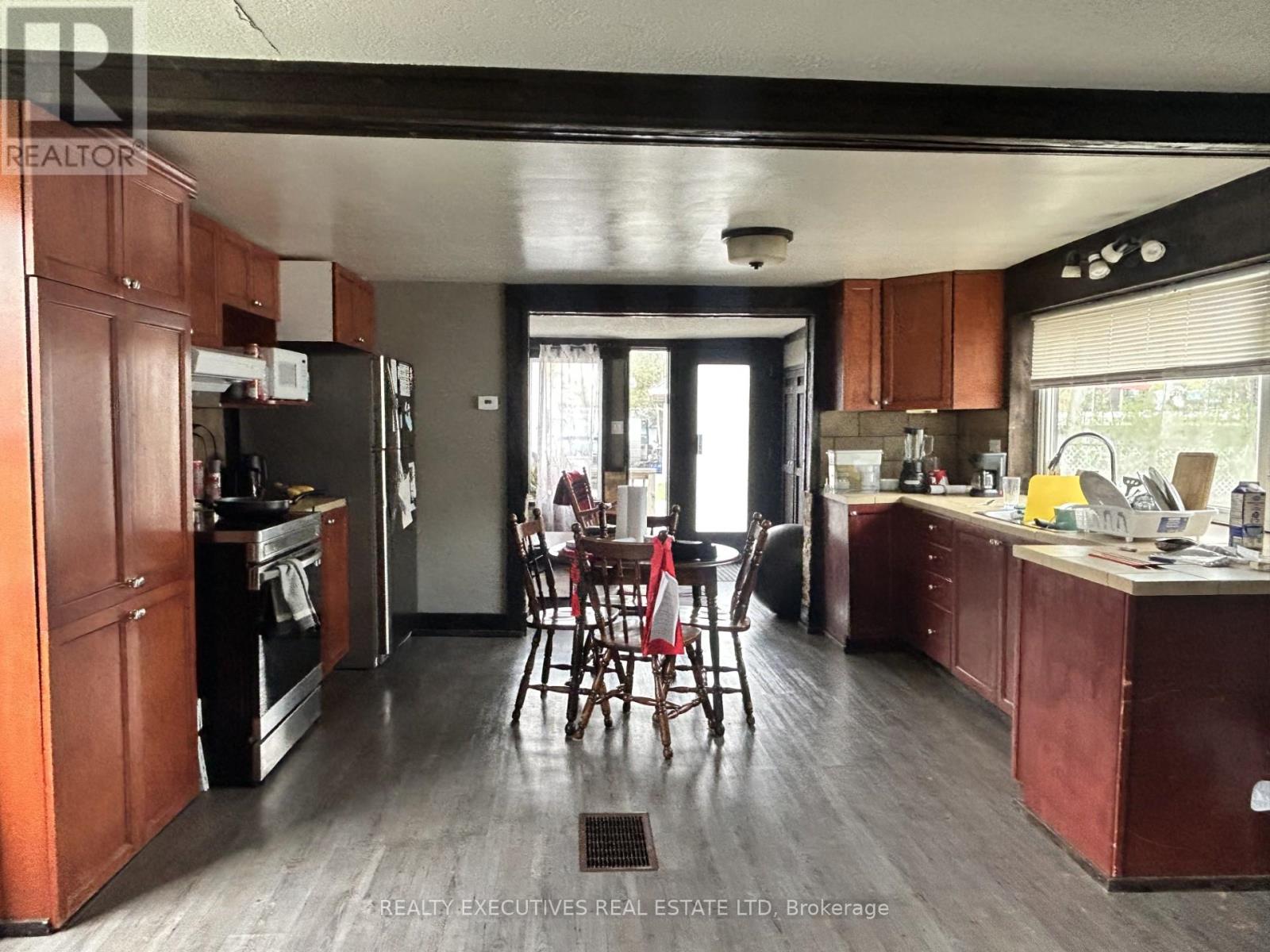 18 MILL STREET - 5
