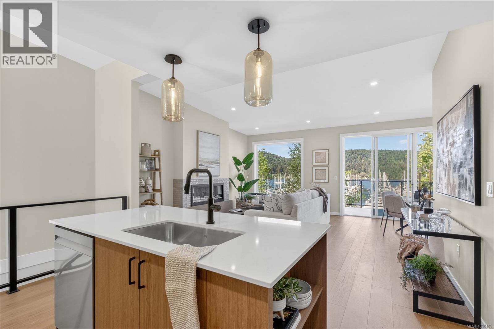 #7 152 Marina View Dr - 14