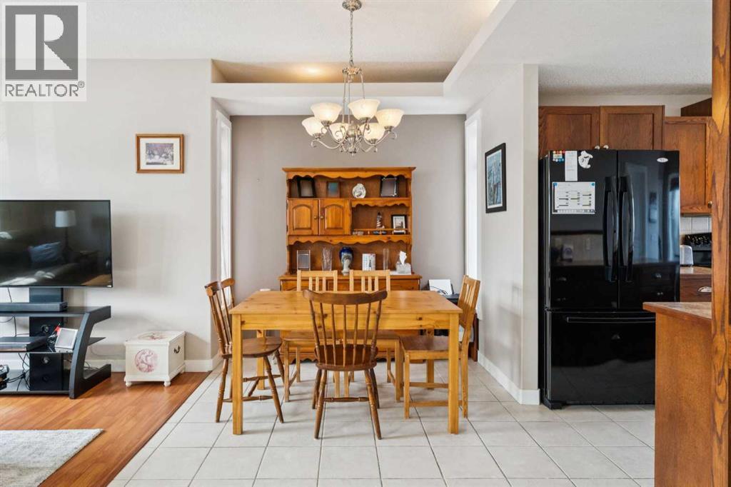 136 Luxstone Place SW - 9