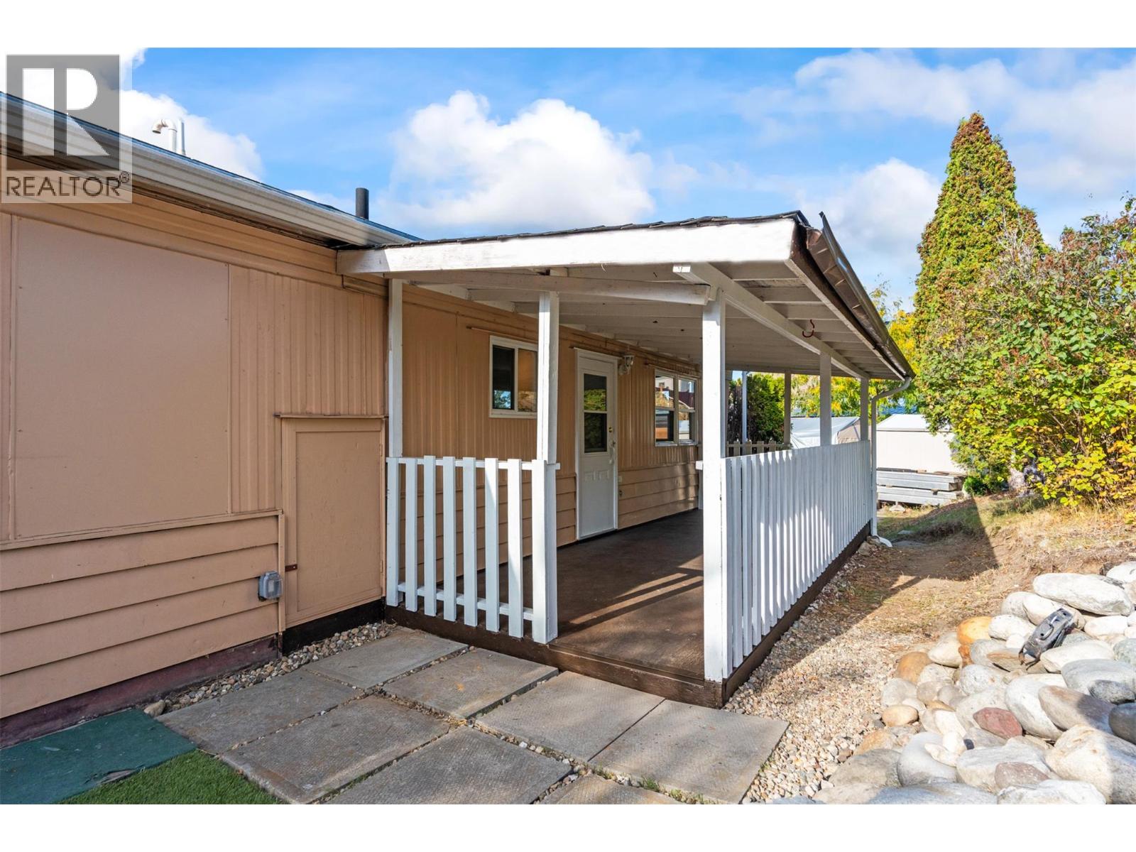 #92 15401 Kalamalka Road - 33
