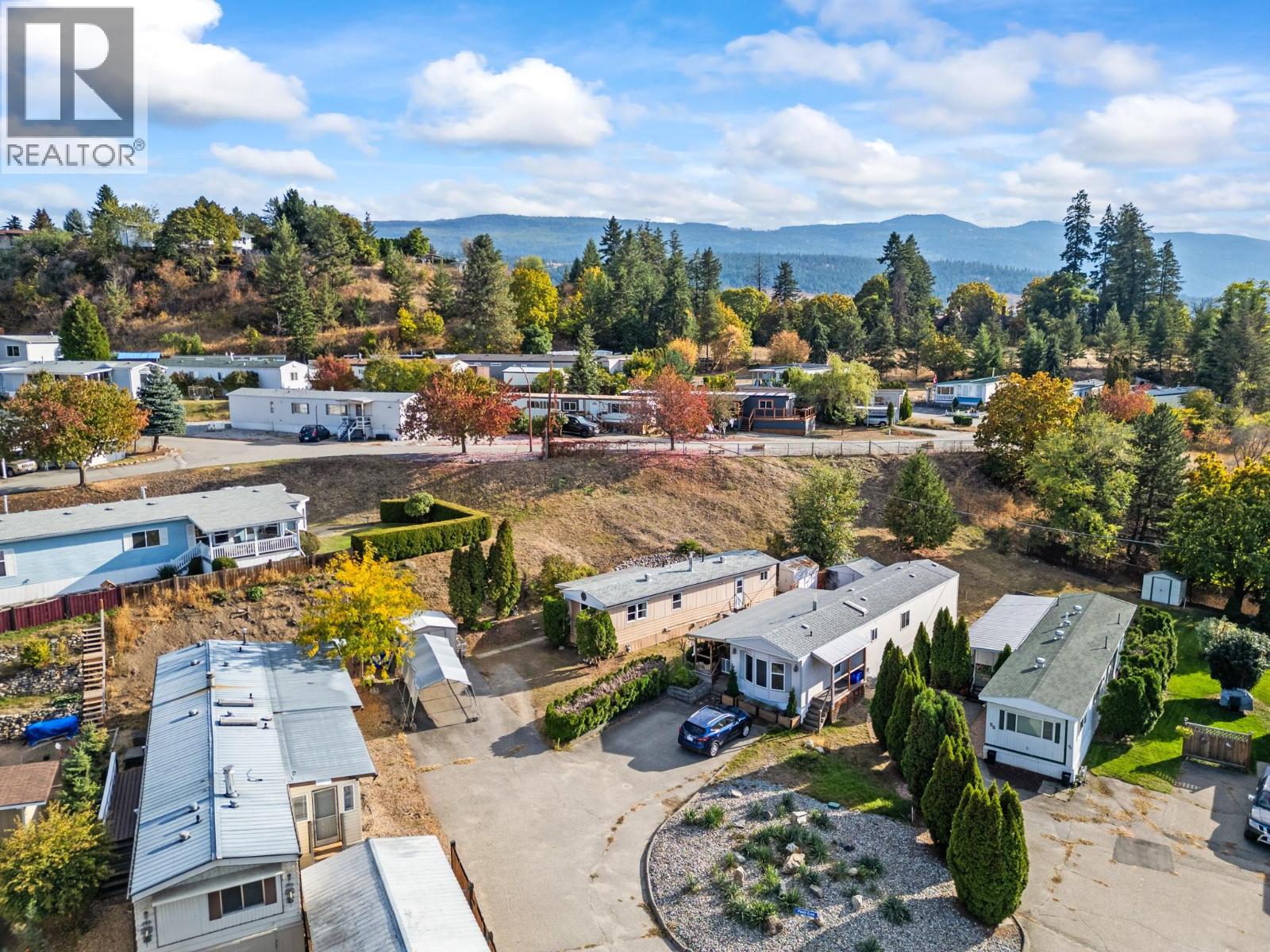 #92 15401 Kalamalka Road - 44