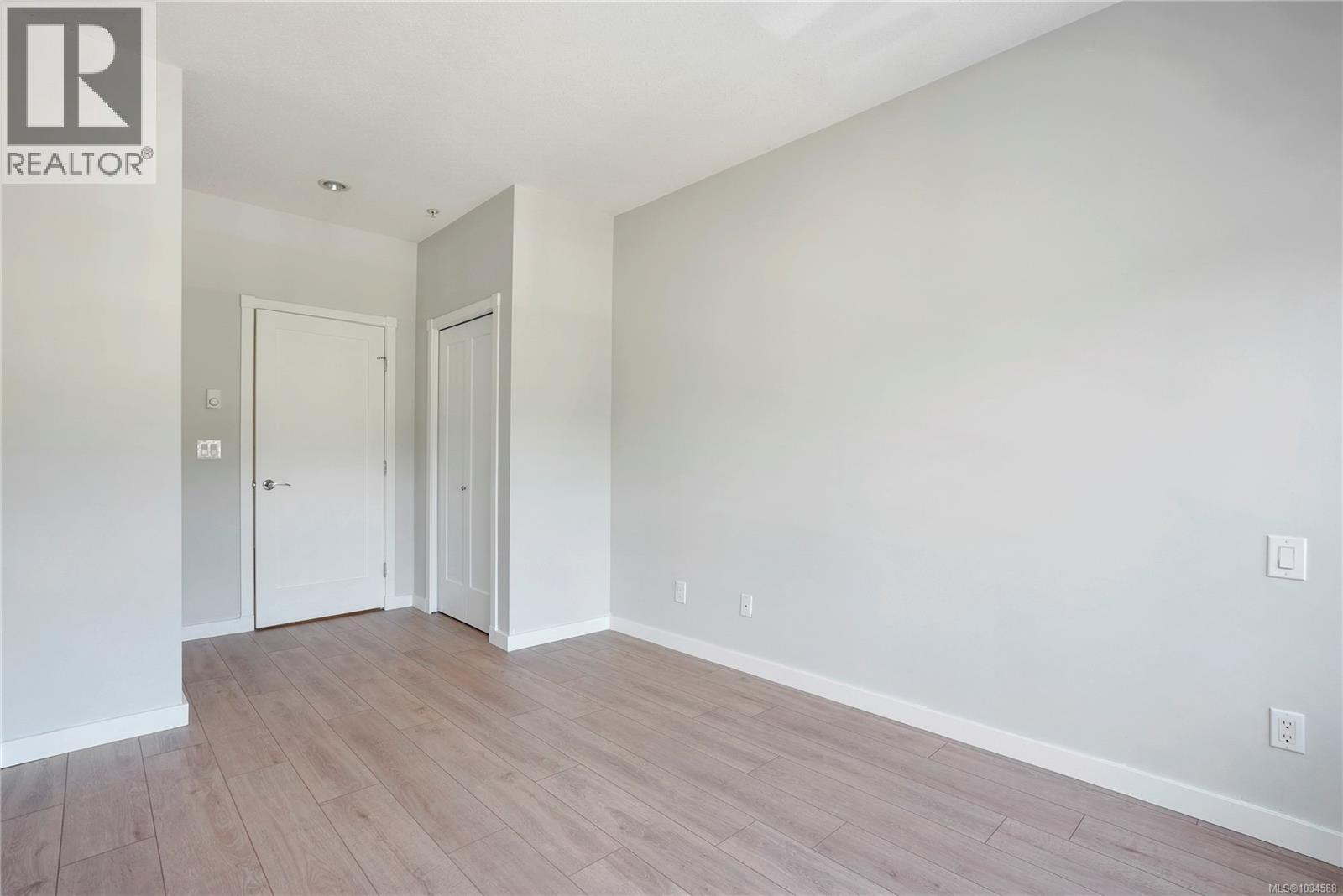 #315 611 Brookside Rd - 12
