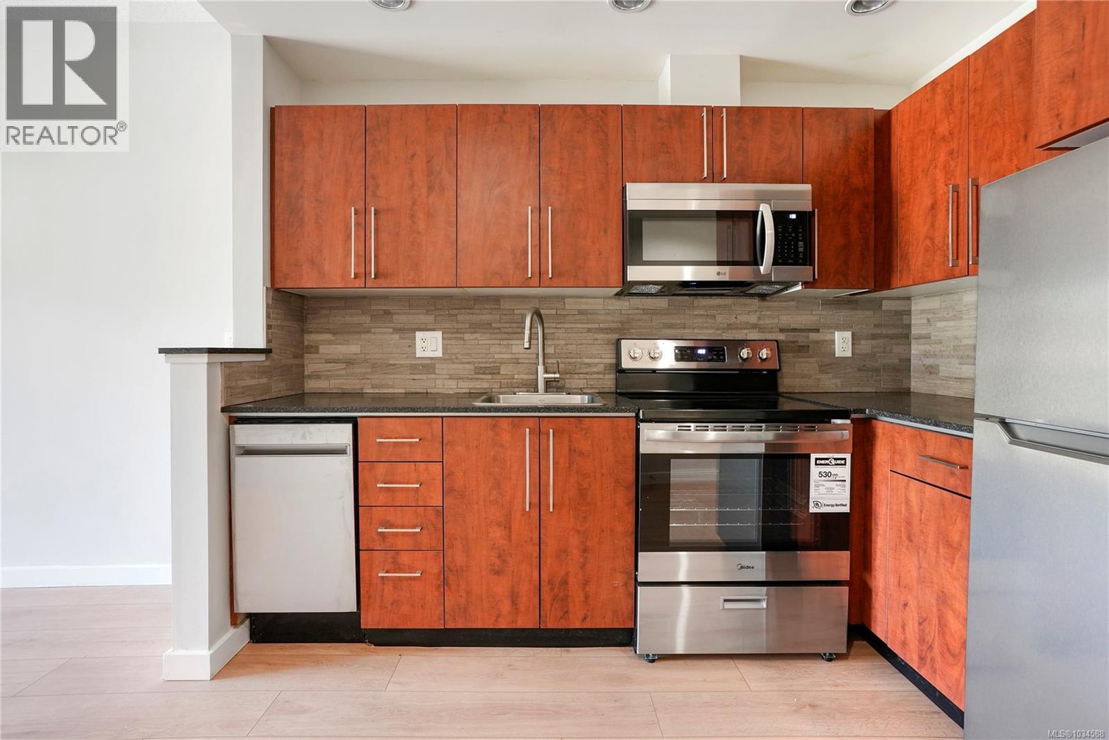 #315 611 Brookside Rd - Image 3