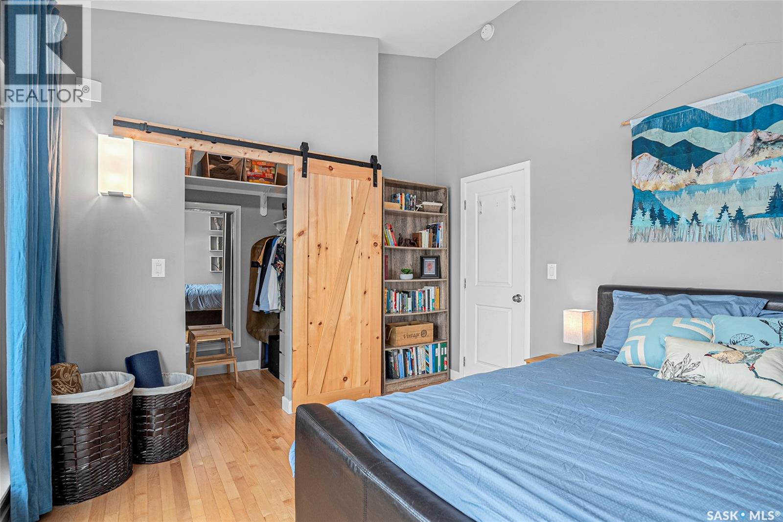 #4 475 L AVENUE S - 13