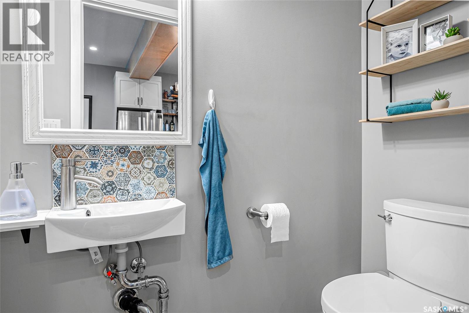 #4 475 L AVENUE S - 11