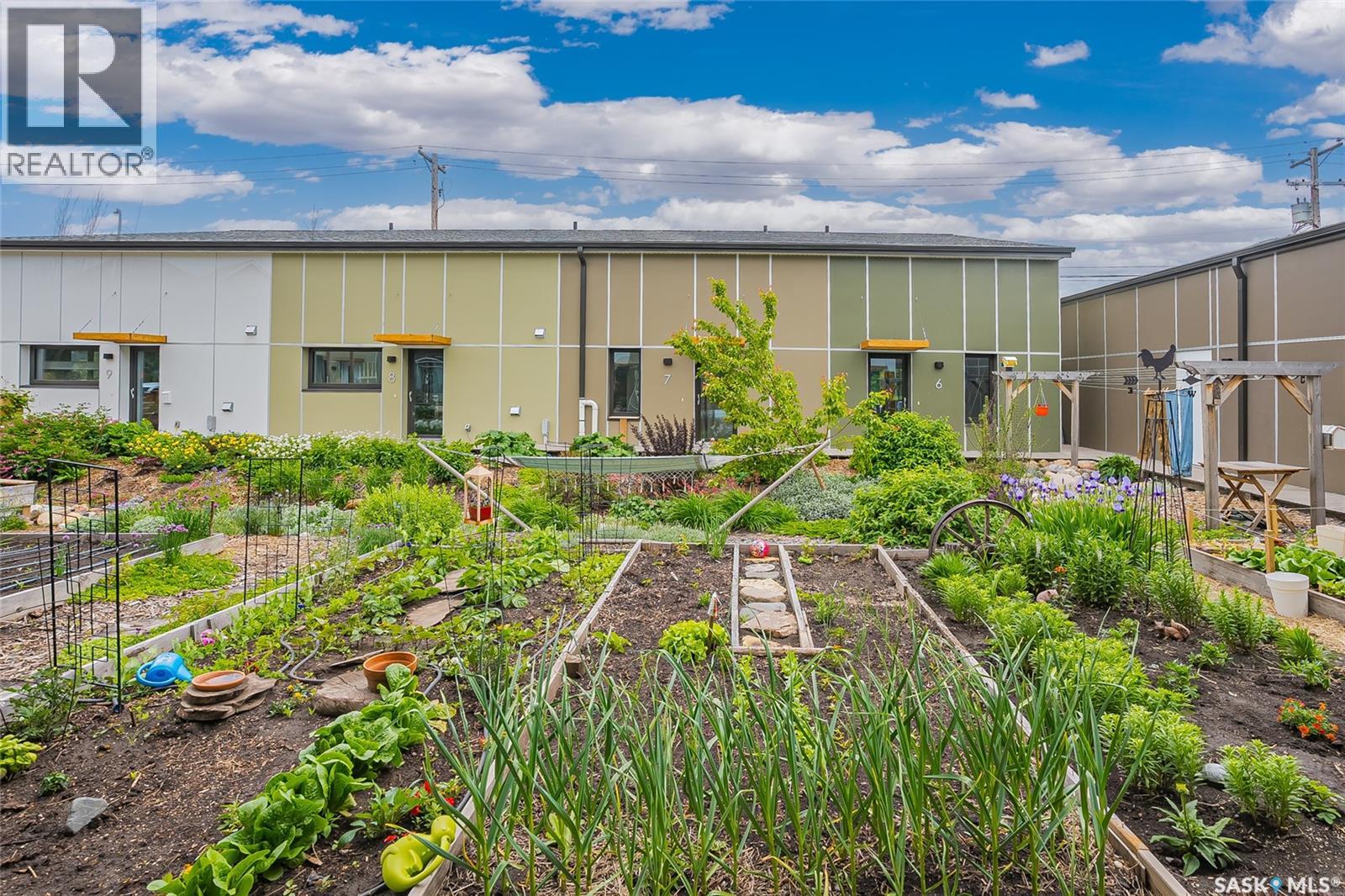 #4 475 L AVENUE S - 31