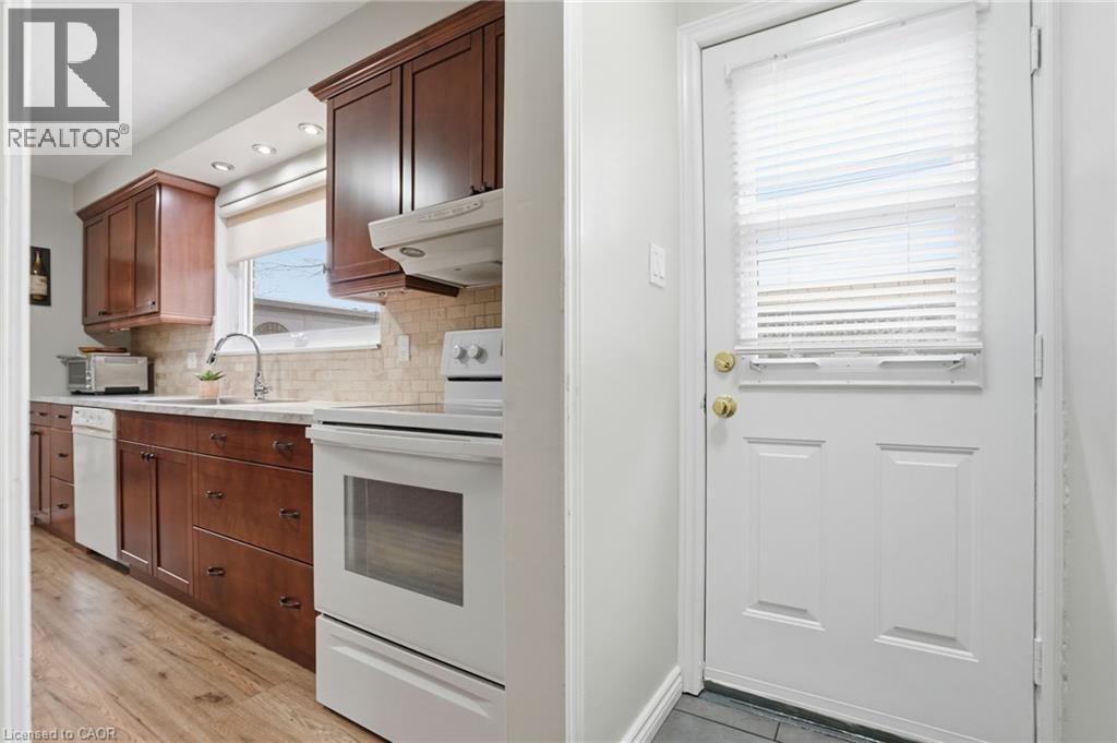 345 ERINDALE Drive - 14