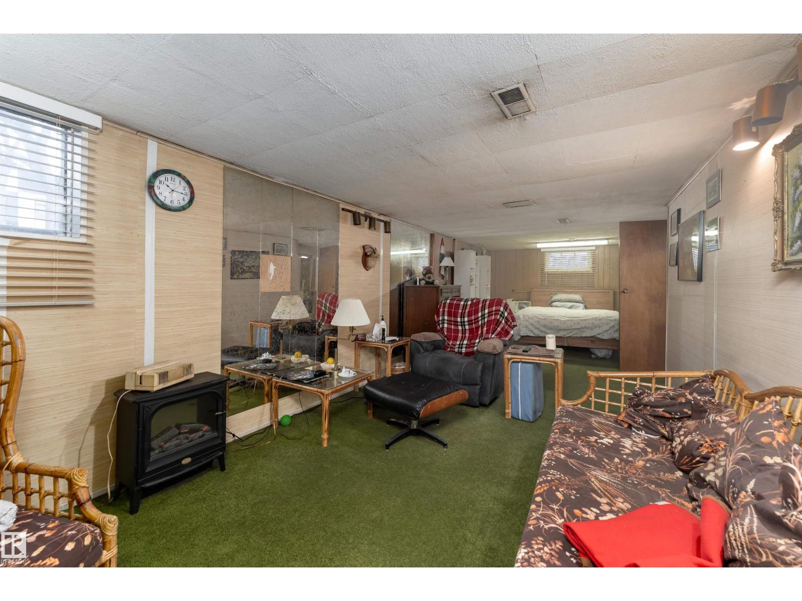 11315 75 AV NW, Edmonton