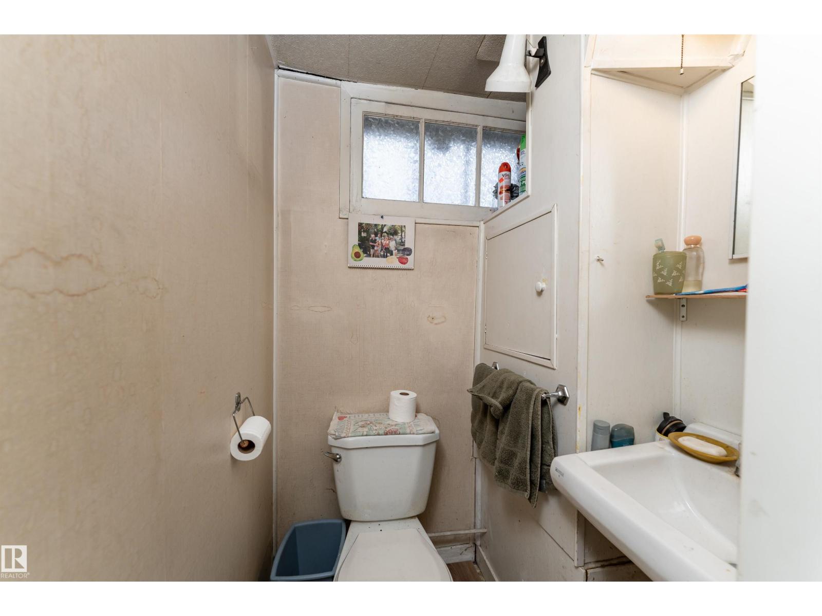 11315 75 AV NW, Edmonton